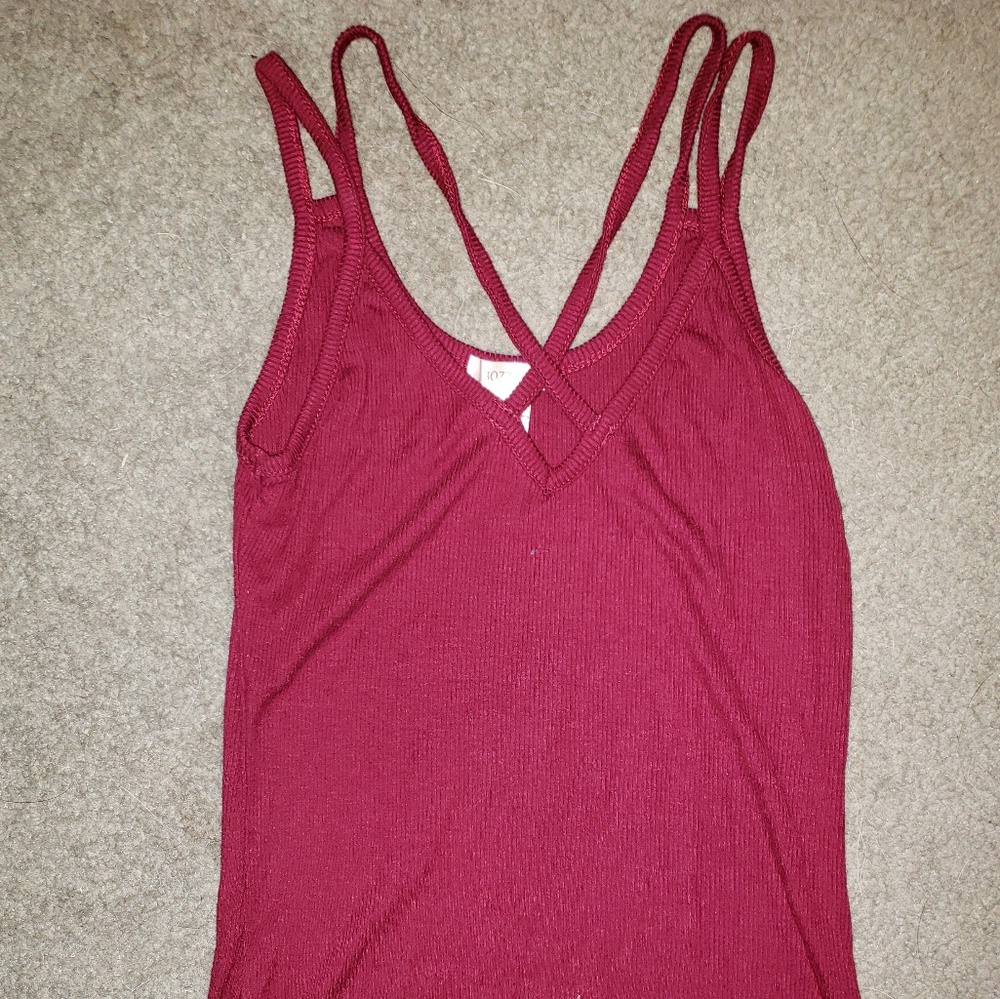 NWOT Strappy maroon tank